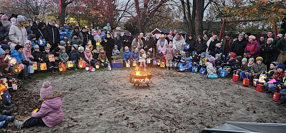 Heute leuchten die Laternen wie das Licht von tausend Sternen …